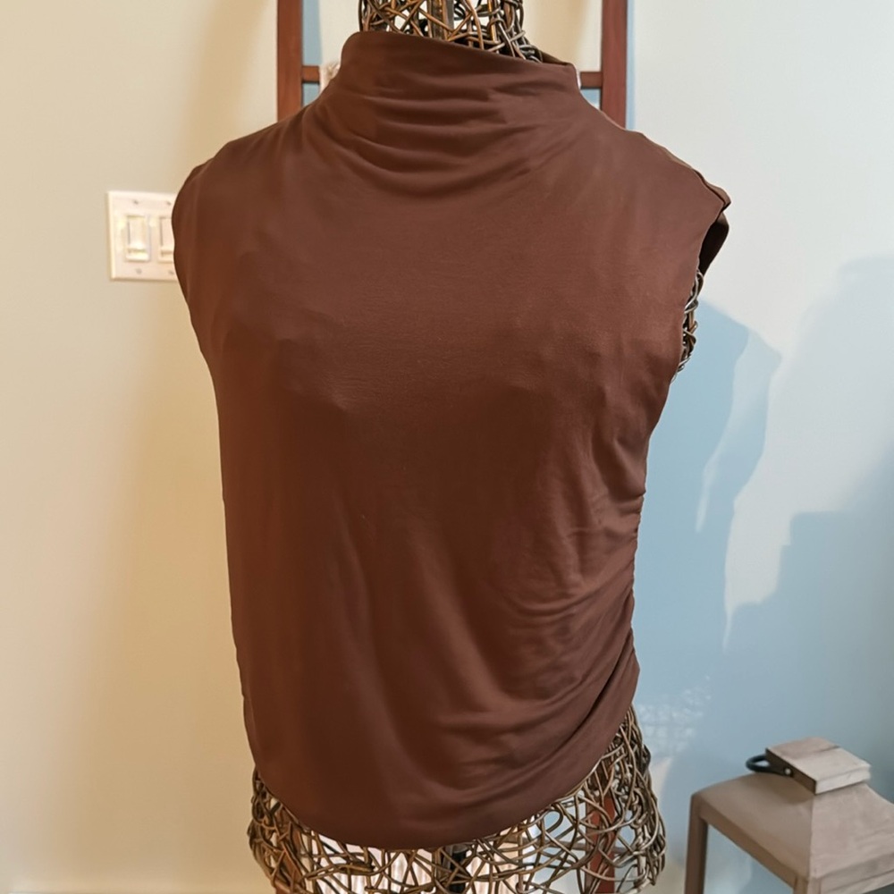 A New Day size L sleeveless top in the color brown